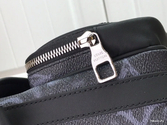 AMAZON LOUIS NANO MESSENGER VUITTON 0422